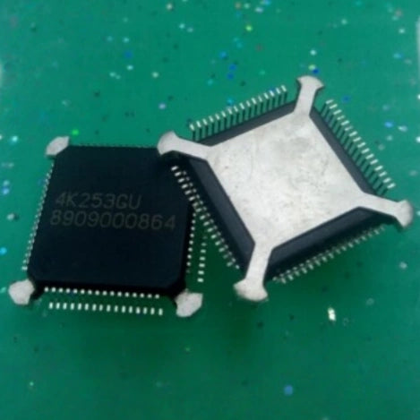 8909000864 Automotive Engine Computer Board Ignition Coil & Cooling Fan PWM Driver IC (QFP-64)
