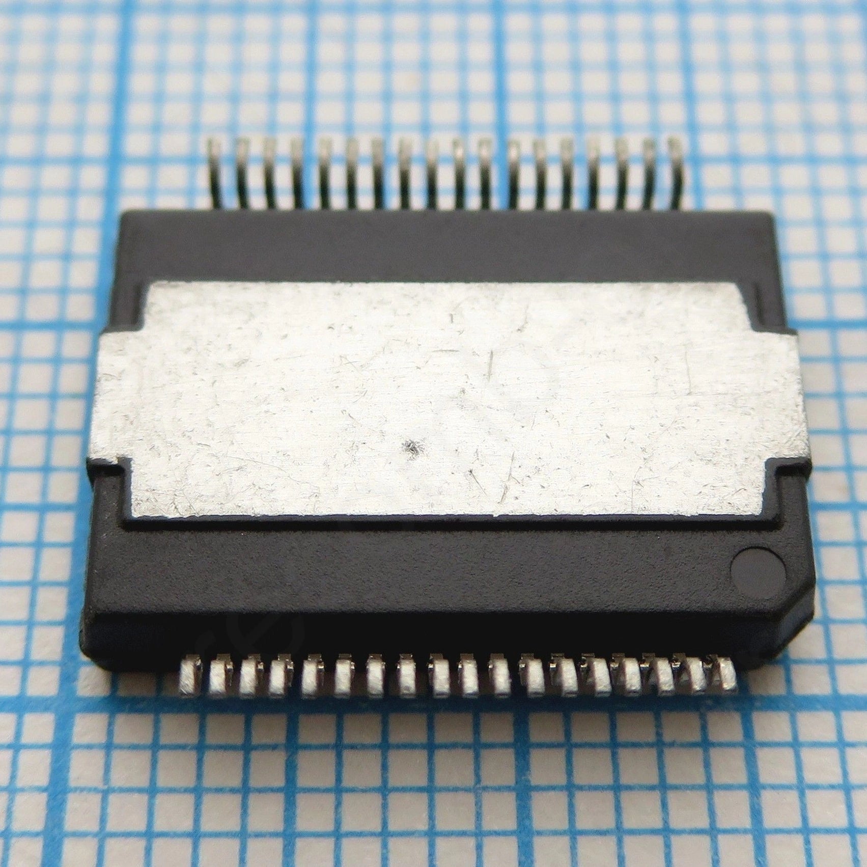 TLE6280GP Automotive 3-Phase MOSFET Bridge Driver IC for Electric Power Steering, 8-20V, -40°C to +150°C